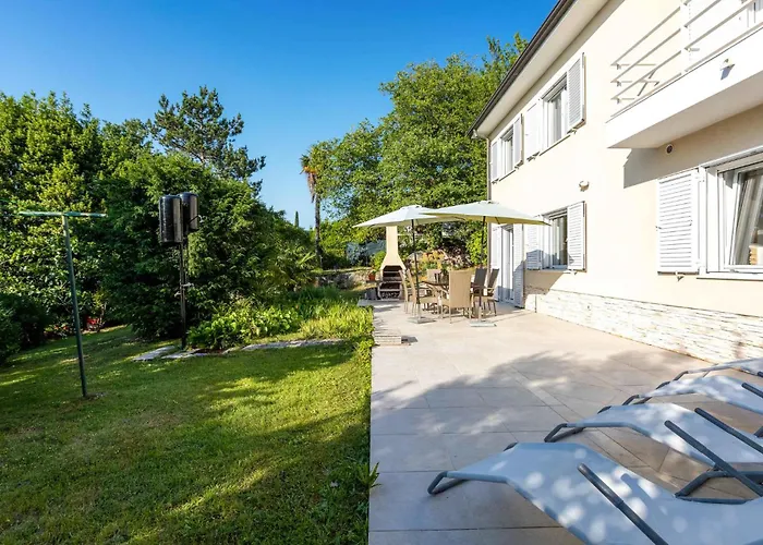 3 Bedroom Stunning In *