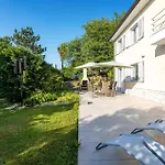 3 Bedroom Pet Friendly In *