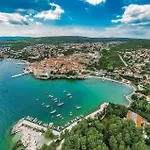 Prázdninový dům 3 Bedroom Pet Friendly In *