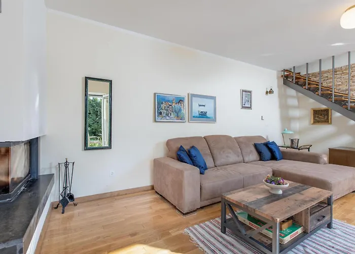 Holiday home 3 Bedroom Stunning In