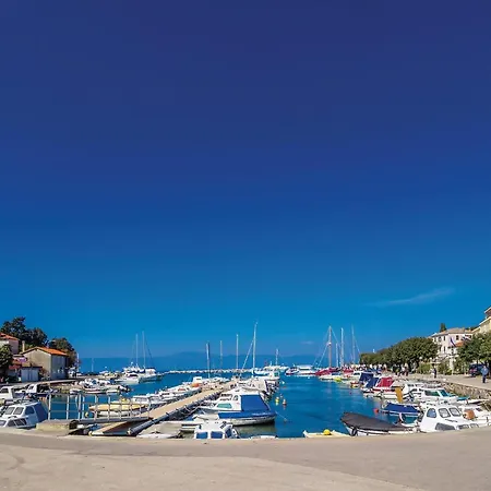 Holiday home 3 Bedroom Stunning In