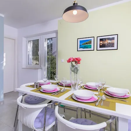 度假居 3 Bedroom Pet Friendly In *
